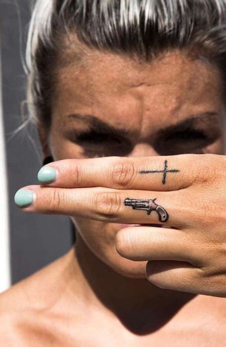 Update 99 About Female Finger Tattoos Unmissable Indaotaonec