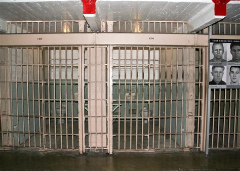 Хорхе гарсиа, сантьяго кабрера, роберт форстер и др. Alcatraz Insel-Gefängnis-Zellen Stockbild - Bild von ...