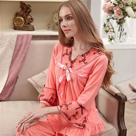 New Hot 2016 Spring Autumn Womens Pajama Sets V Neck Long Sleeve Women Sleepwear Pajamas Girls
