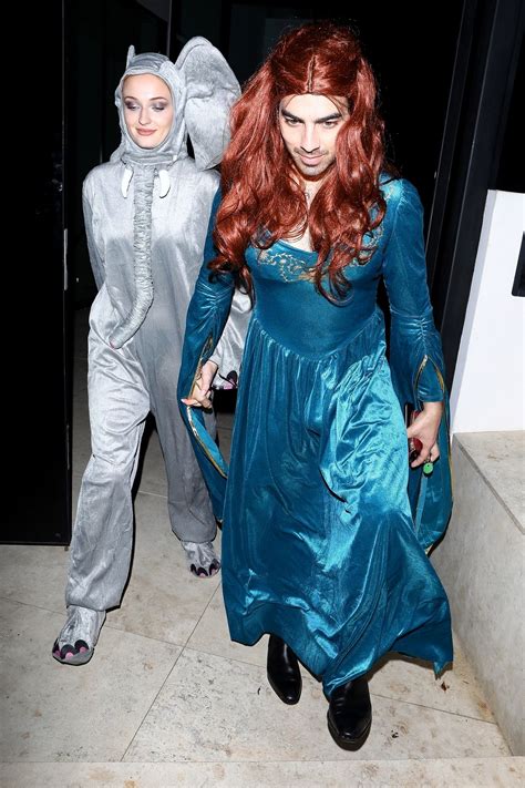 Joe Jonas Wows Kate Hudsons Halloween Bash As Fiancée Sophie Turners