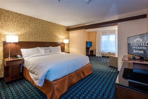 Hotel Rooms And Amenities Fairfield Inn And Suites Enterprise