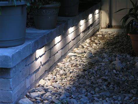 Light Your Landscape In 3 Easy Steps Retaining Wall Lighting