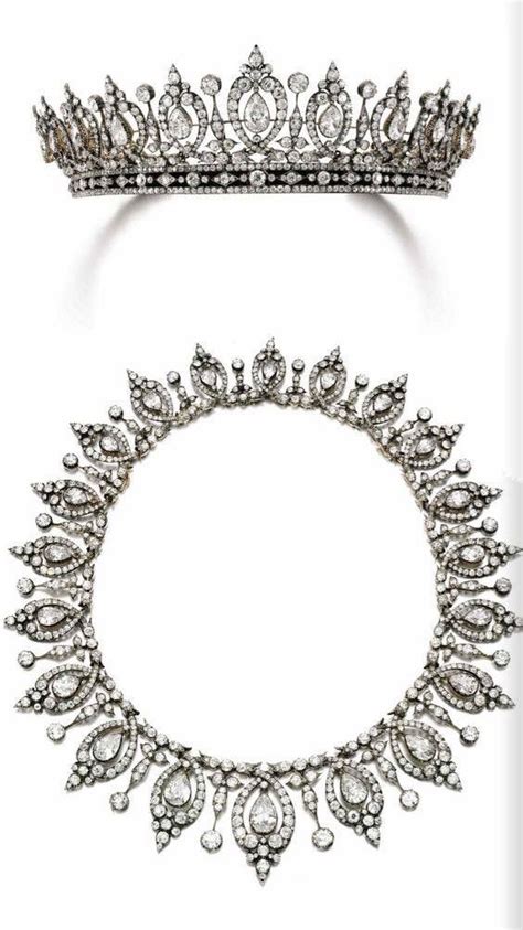 Pin By Sana Khan On Tiaras Royal Jewels Royal Jewelry Royal Crown Jewels