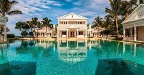Ezért vették körbe jakab pétert éjszaka a rendőrök. Celine Dion elképesztő luxusháza Floridában! | Startlap