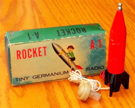 Vintage Rocket A 1 Tiny Germanium Radio Made In Japan Circa 1955