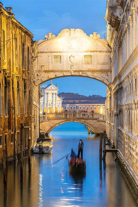 Matteo Colombo Travel Photography Bridge Of Sighs At Dusk With