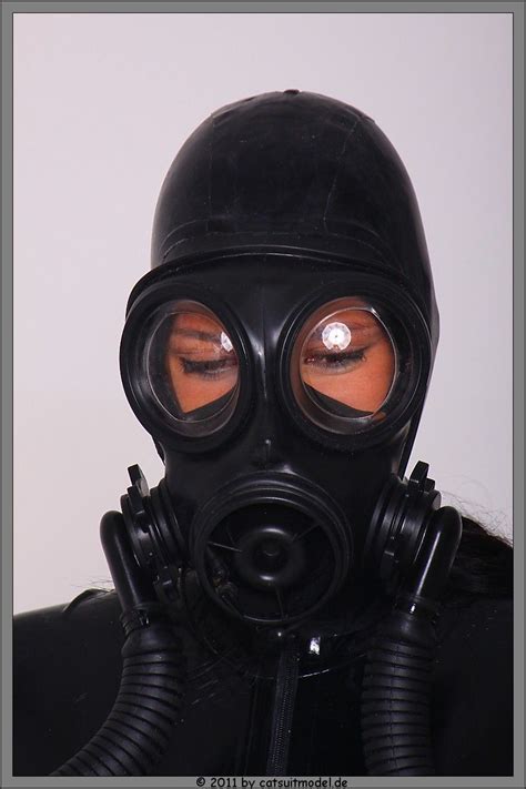 rubber catsuit latex catsuit heavy rubber black rubber scuba diving pictures gas mask girl