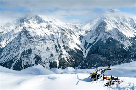 Revelstoke Heli Skiing Event In Canada 🚁