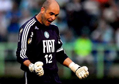 No galo, jogou nas temporadas 2009 e 2010. HOMENAGEM AO DIA DO GOLEIRO