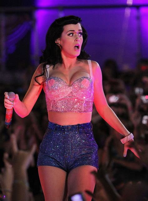 Pin De Mike Hobbs En Katy Perry Hot Katy Perry Fotos Katy Perry Famosos