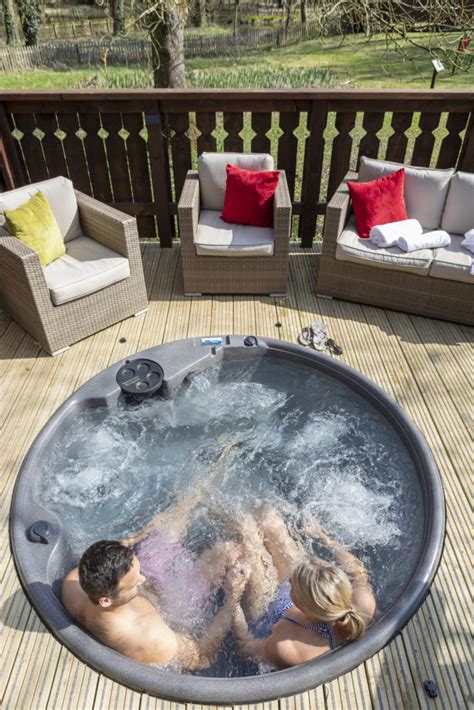 News Hot Tub Glamping New At Whitemead Forest Park