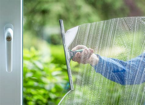 The Amazing Benefits Of Using A Professional Window Cleaning Company In