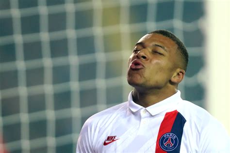 When kylian mbappé called astronaut thomas pesquet. Kylian Mbappe Transfer To Real Madrid Could Cost $440M