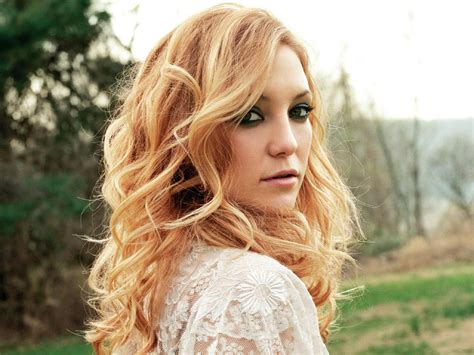 Kate hudson has famously dated chris robinson, the black crowes frontman, matt bellamy, muse frontman, and musician danny fujikawa, her current partner, and now she's explaining why she's so. Celebrity SPICE: Kate Hudson :: Sweet Heart