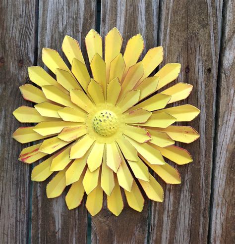 A wide variety of metal wall art flowers options are available to you, such as plastic type, fabric type, and plant fiber type. 12 Metal Flower Marigold Metal Yard Art Fence & Wall