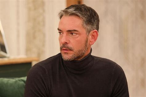He is known for his work on красотка и папарацци (2010), a raia dos medos. Cláudio Ramos recorda momento em que soube da gravidez da ...