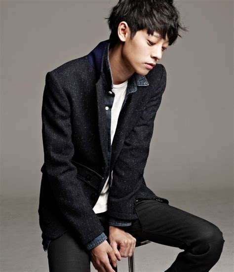 Jung joon young grew up in indonesia, china, japan, france, and the philippines. K-Pop Lyric Stop: Jung Joon Young (정준영) Lyrics