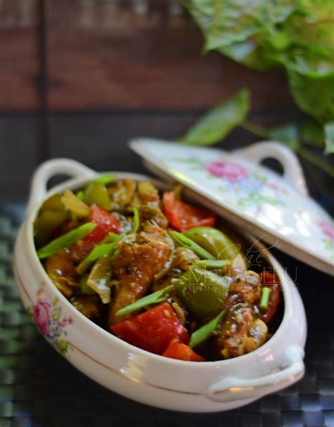 Che nom nak kongsi satu lagi resepi yg mendapat permintaan ramai iaitu resepi daging masak merah ala thai yang lebih … daging black pepper confirm sedap kalau ada banyak daging korban, boleh lah masa. RESIPI AYAM BLACK PEPPER - Dapur Tanpa Sempadan