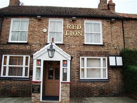 Red Lion 52 The Village Haxby York Yo32 2hx Trust Inns