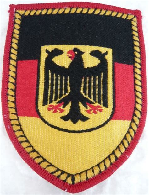 Sie alle unterstehen der verteidigungsministerin. Bundeswehr Verbandsabzeichen Einsatzführungskommando der Bundeswehr gewebt