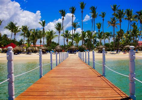 Домініканська Республіка підготувала план відновлення туризму У