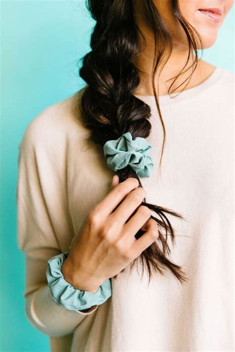 How Long The Scrunchies Trend Will Last Scrunchies Scrunchie