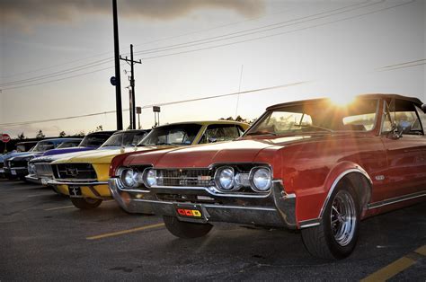Wondering how much classic car insurance cost? Here's the info