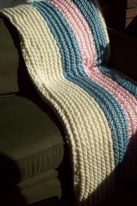 A Finished Knit Throw Blanket In A Week Loom Knitting Patterns Loom