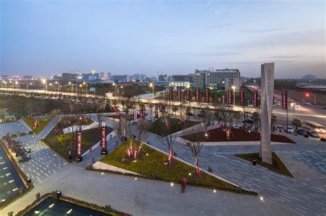 During the tang dynasty, the name switched here. Gallery of Zhengzhou Vanke City Gallery / Locus Associates - 2