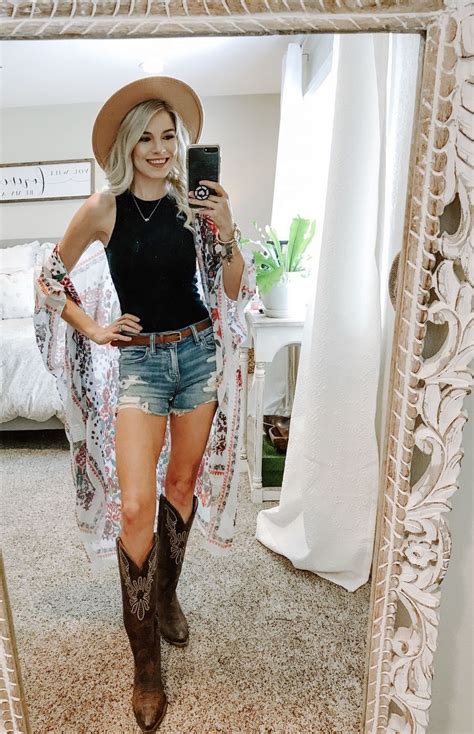 Country Concert Festival Outdoor Event Outfit Style Inspiration