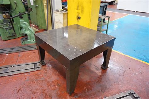 Steel Surface Table Size 48 X 48