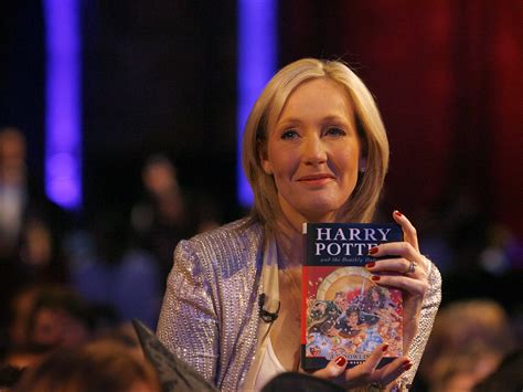 J K Rowling No Es Autora De Nuevos Libros De Harry Potter