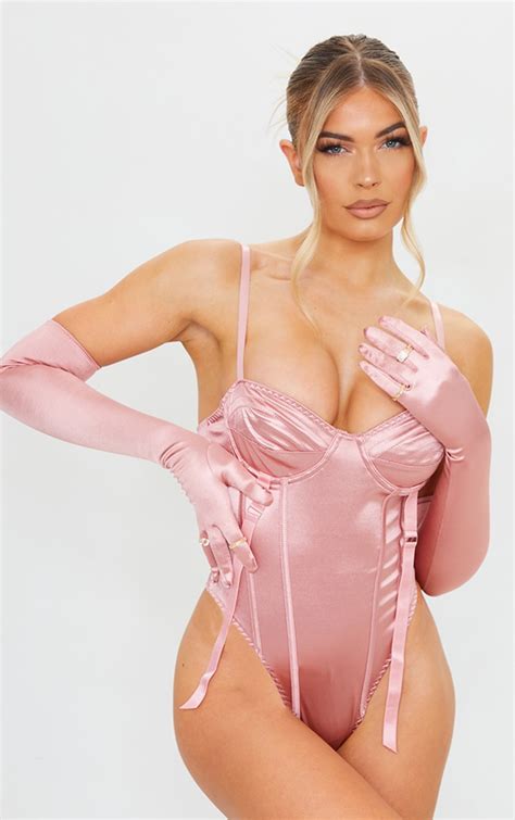 Light Pink Satin Gloves Accessories Prettylittlething Ca
