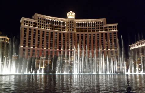 Fountains Of Bellagio Must See Attraction In Las Vegas