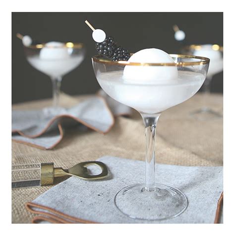 A Full Moon Martini Yes Please Thirstythursday Is The Best Isnt It Photography And Recipe