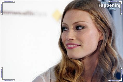 Alyssa Sutherland Therealalyssas Leaked Nude Photo