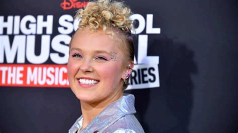 Jojo Siwa Claims She Was Used For Views And Clout By Her Ex Girlfriend