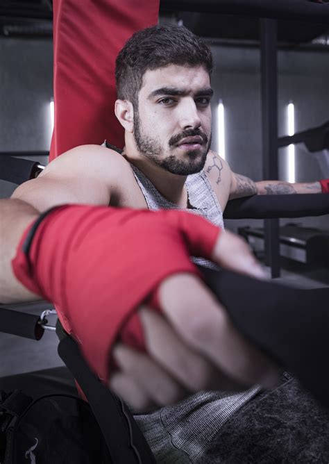 See a recent post on tumblr from @suedensfw about caio castro. Caio Castro exibe carrões de luxo de R$ 3 milhões: "Rolezinho" | A Gazeta