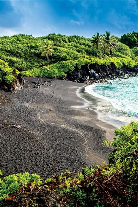 7 Must-Visit Waiʻānapanapa State Park Sites on Maui | Maui travel, Maui