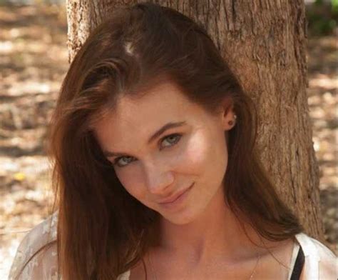 Essie Halladay Pics Wiki Age Bio Height Net Worth Babefriend MepeCars Com