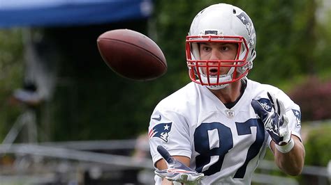 Patriots Rob Gronkowski Limited In Practice With Ankle Issue