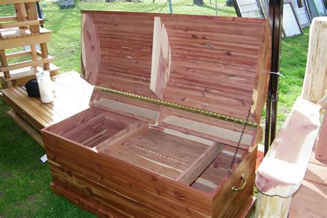 Red Heart Cedar Hope Chest Wedding Prep Ideas Woodworking Projects
