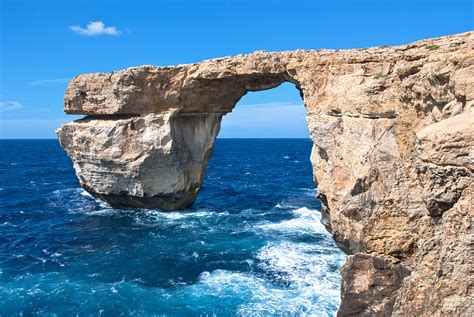 Maltas Azure Window A Photographer Favorite Collapses In Storm