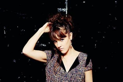 French Touch: French female singers with raspy voice