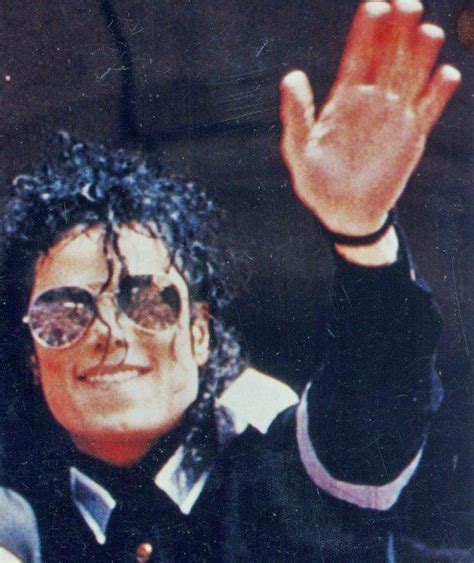 Waving To The Crowd Michael Jackson Art Michael Jackson Images
