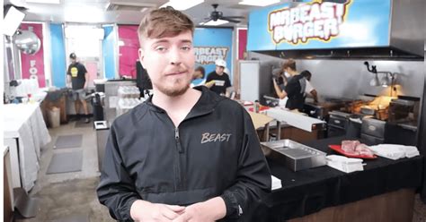 Delivering nationwide big flavor—smashed burgers, crispy chicken sandwiches, outrageous grilled. Mrbeast Burger - Mo7nbbtkgmzk5m : Mrbeast's largest ...