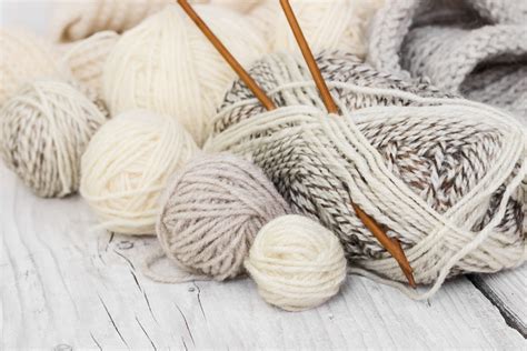 Beginners Guide To Choosing The Right Knitting Yarn And Needles