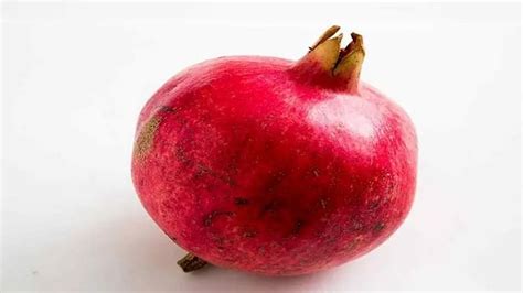 Benefits Of Pomegranate डाळिंब अनेक रोगांवर अत्यंत गुणकारी कसे ते
