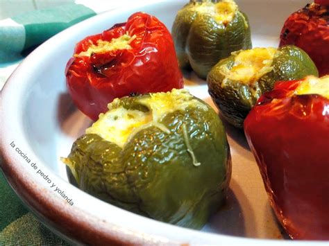 Los pimientos rellenos es una receta que se ha acabado extendiendo por muchas partes del mundo. Pimientos rellenos cocina facil - La Cocina de Pedro y Yolanda