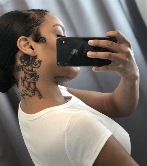 Follow Snaomi For More In 2020 Neck Tattoos Women